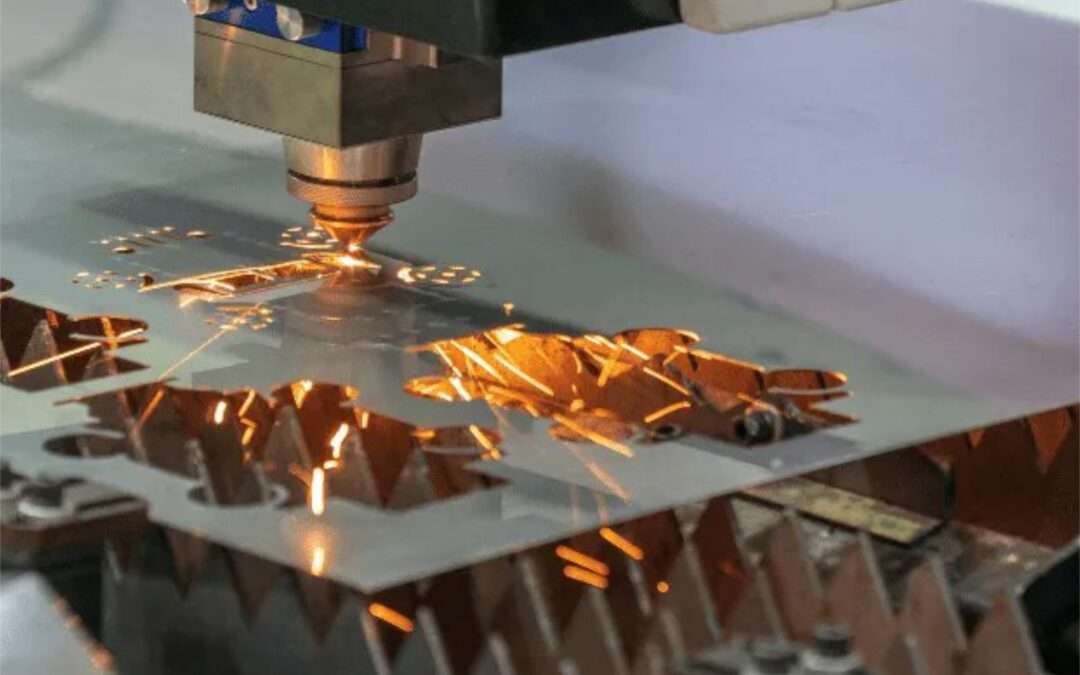 Pembuatan Lubang pada Lembaran Logam: Mesin Laser cutting atau Mesin Punching